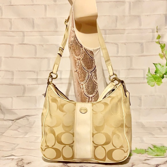 🌺COACH F21873 🌺 LIGHT KHAKI WHITE SIGNATURE LOGO CONVERTIBLE HOBO MSRP $388 - Picture 1 of 8